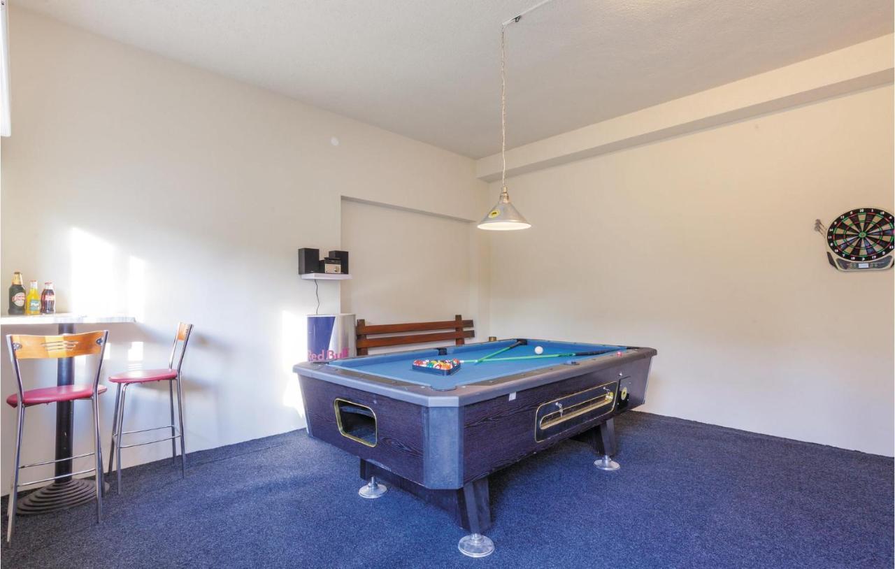 Lovely Apartment In Kastel Stafilic With Jacuzzi Kaštela Exterior foto